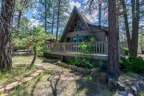17135 S Mescalero Dr, Munds Park, AZ 86017