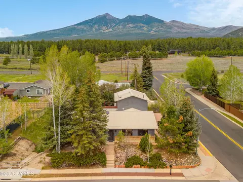 3500 W Mountain Dr, Flagstaff, AZ 86001