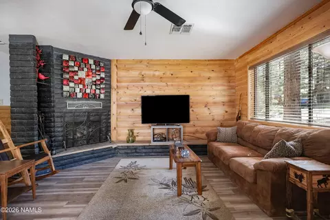 840 E Caribou Rd, Munds Park, AZ 86017