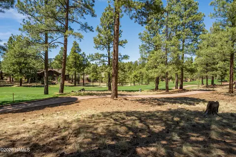 3681 S Woodland Hills Dr, Flagstaff, AZ 86005