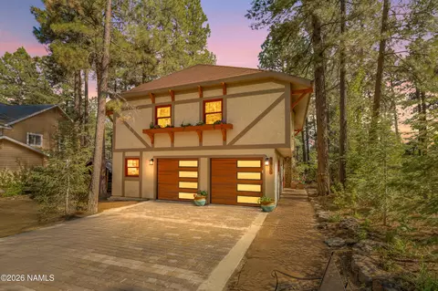 3480 S Moore Cir, Flagstaff, AZ 86005