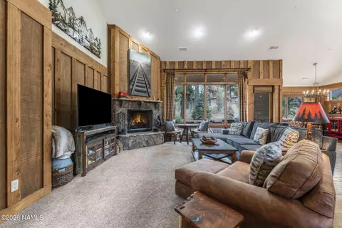 2618 S Bluebird Ct, Flagstaff, AZ 86005
