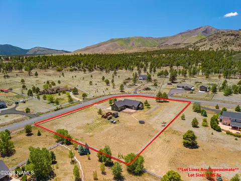 4825 Camino De Los Vientos, Flagstaff, AZ 86004