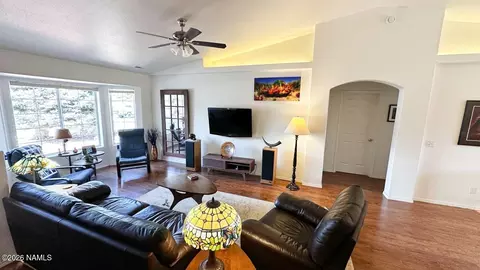 Living - 6719 Eagle Crest Dr, Flagstaff, AZ 86004 photo 1 of 4