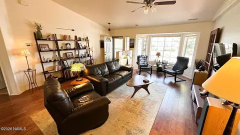 Living - 6719 Eagle Crest Dr, Flagstaff, AZ 86004 photo 2 of 4