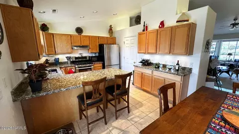 Kitchen - 6719 Eagle Crest Dr, Flagstaff, AZ 86004 photo 3 of 3