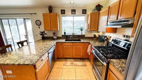 Kitchen - 6719 Eagle Crest Dr, Flagstaff, AZ 86004 photo 2 of 3