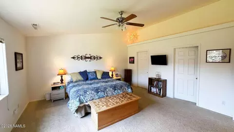 Bedroom - 6719 Eagle Crest Dr, Flagstaff, AZ 86004 photo 1 of 3
