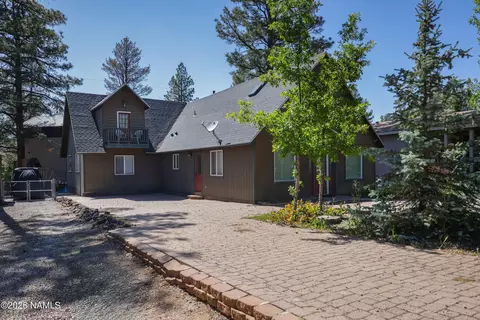 17280 Big Sky Dr, Munds Park, AZ 86017