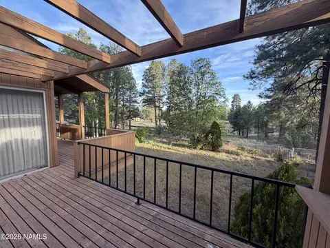1919 E Linda Vista Dr, Flagstaff, AZ 86004