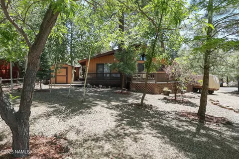17625 S Stallion Dr, Munds Park, AZ 86017