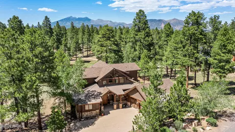 2214 E Del Rae Dr, Flagstaff, AZ 86005
