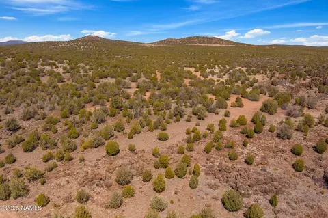 3085 N Marilyn Way, Ash Fork, AZ 86320 photo 3