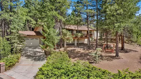 1886 N Edgewood St, Flagstaff, AZ 86004
