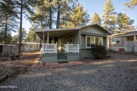 370 E San Felipe Pl, Munds Park, AZ 86017