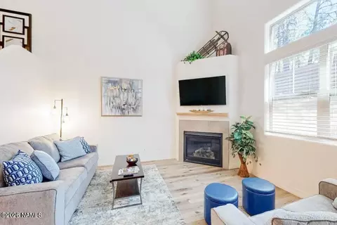 2437 W Mission Timber Cir, Flagstaff, AZ 86001