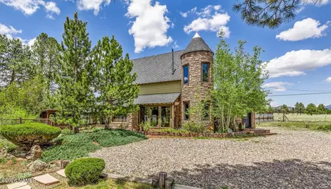 13881 E Wild Bill Rd, Parks, AZ 86018