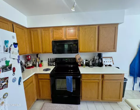 Kitchen - 4505 E Spring Meadows Cir, Flagstaff, AZ 86004 photo 1 of 2