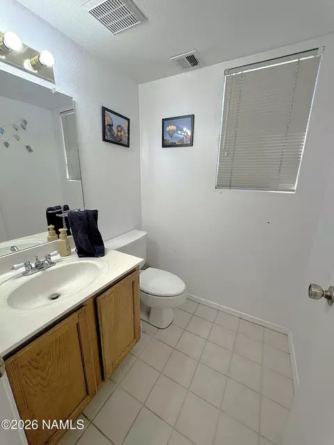 Bath - 4505 E Spring Meadows Cir, Flagstaff, AZ 86004 photo 1 of 4