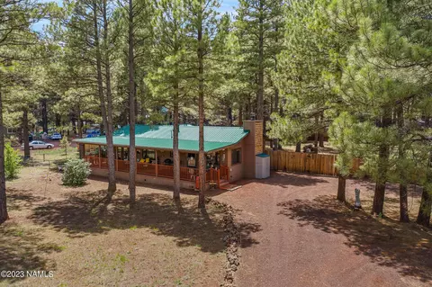 1678 N Spring Valley Rd, Parks, AZ 86018