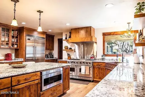 1568 N Wakonda St, Flagstaff, AZ 86004