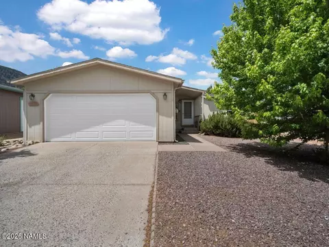 4872 E Gibson Ave, Flagstaff, AZ 86004