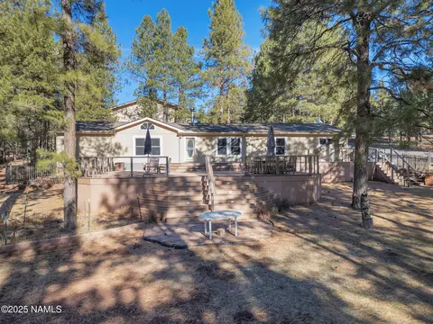 13112 E Fallow Deer Rd, Parks, AZ 86018