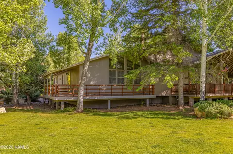 2047 N Country Club Dr, Flagstaff, AZ 86004