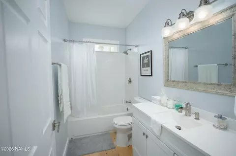Bath - 2576 W Roberts Rd, Ash Fork, AZ 86320 photo 2 of 2