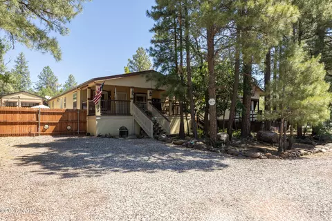 260 E Oak Dr, Munds Park, AZ 86017