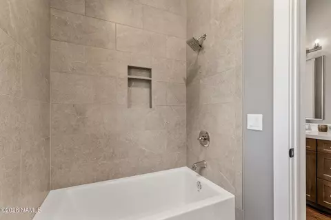 Bath - 1015 Stone Hollow Loop, Williams, AZ 86046 photo 5 of 6