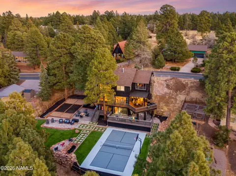 2055 N Fox Hill Rd, Flagstaff, AZ 86004