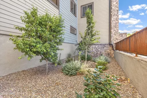 Exterior - 310 E Birch Ave #101, Flagstaff, AZ 86001 photo 1 of 8