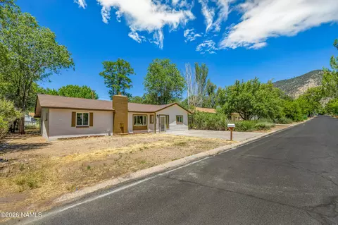 Exterior - 2829 N Schevene Blvd, Flagstaff, AZ 86004 photo 7 of 7