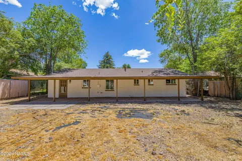 Exterior - 2829 N Schevene Blvd, Flagstaff, AZ 86004 photo 5 of 7