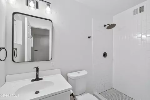 Bath - 2829 N Schevene Blvd, Flagstaff, AZ 86004 photo 1 of 2