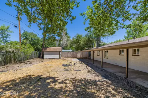 Exterior - 2829 N Schevene Blvd, Flagstaff, AZ 86004 photo 3 of 7