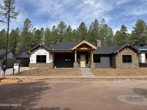 3426 S Breton Dr, Flagstaff, AZ 86005