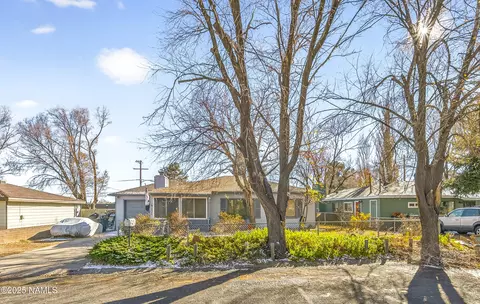 3035 E Lewis Dr, Flagstaff, AZ 86004