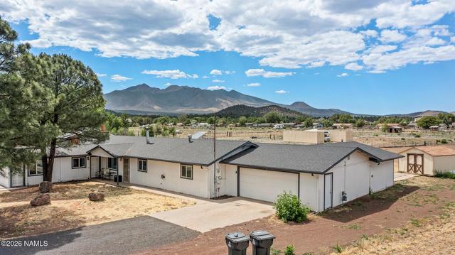 7965 E Gemini Dr, Flagstaff, AZ 86004