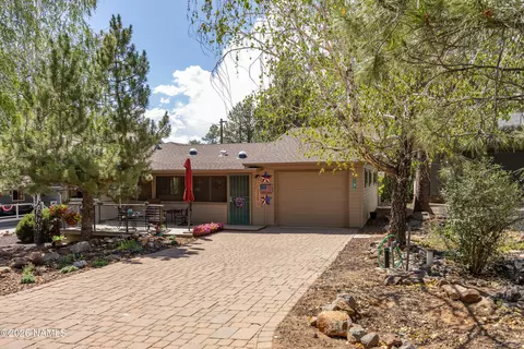 17370 S San Carlos Dr, Munds Park, AZ 86017