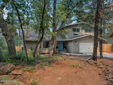 3330 S Moore Cir, Flagstaff, AZ 86005