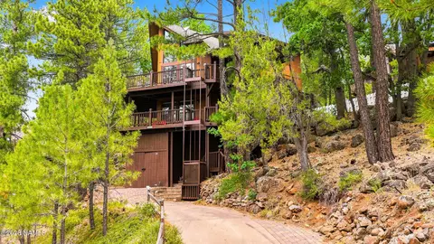 1070 E Lake Meadow Cir, Munds Park, AZ 86017