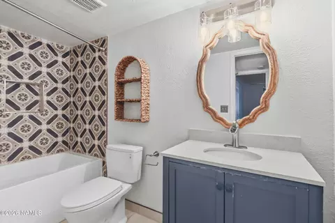 Bath - 515 E Bennett Dr, Flagstaff, AZ 86005 photo 2 of 2