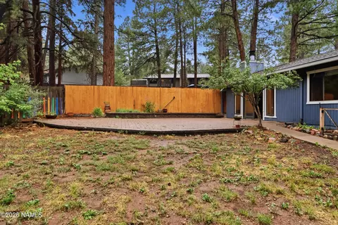 Exterior - 515 E Bennett Dr, Flagstaff, AZ 86005 photo 5 of 6