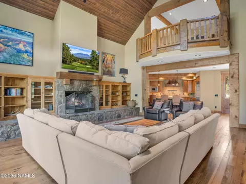 2140 E Del Rae Dr, Flagstaff, AZ 86005