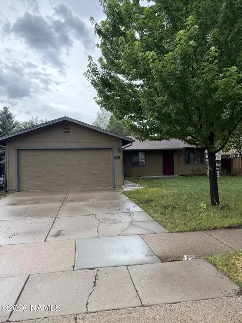 3615 W Mountain Dr, Flagstaff, AZ 86001