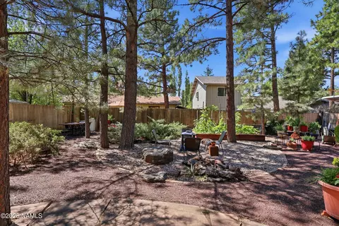 Exterior - 801 E Crestview Ave, Flagstaff, AZ 86001 photo 12 of 12