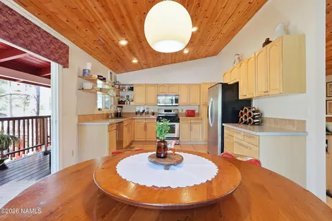 Dining - 801 E Crestview Ave, Flagstaff, AZ 86001 photo 2 of 3