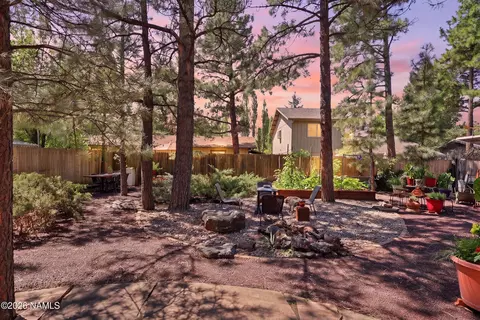 Exterior - 801 E Crestview Ave, Flagstaff, AZ 86001 photo 11 of 12